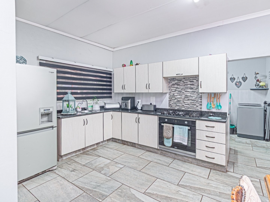 3 Bedroom Property for Sale in Melodie North West
